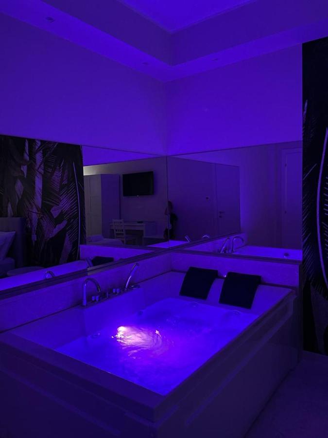 Suite 55 In Centro Трани Екстериор снимка