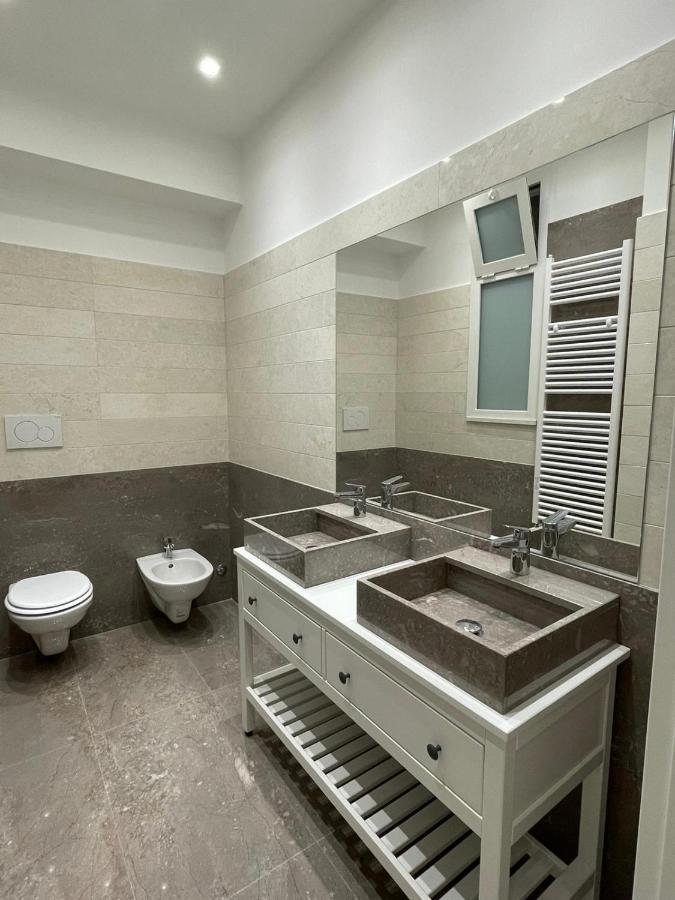 Suite 55 In Centro Трани Екстериор снимка