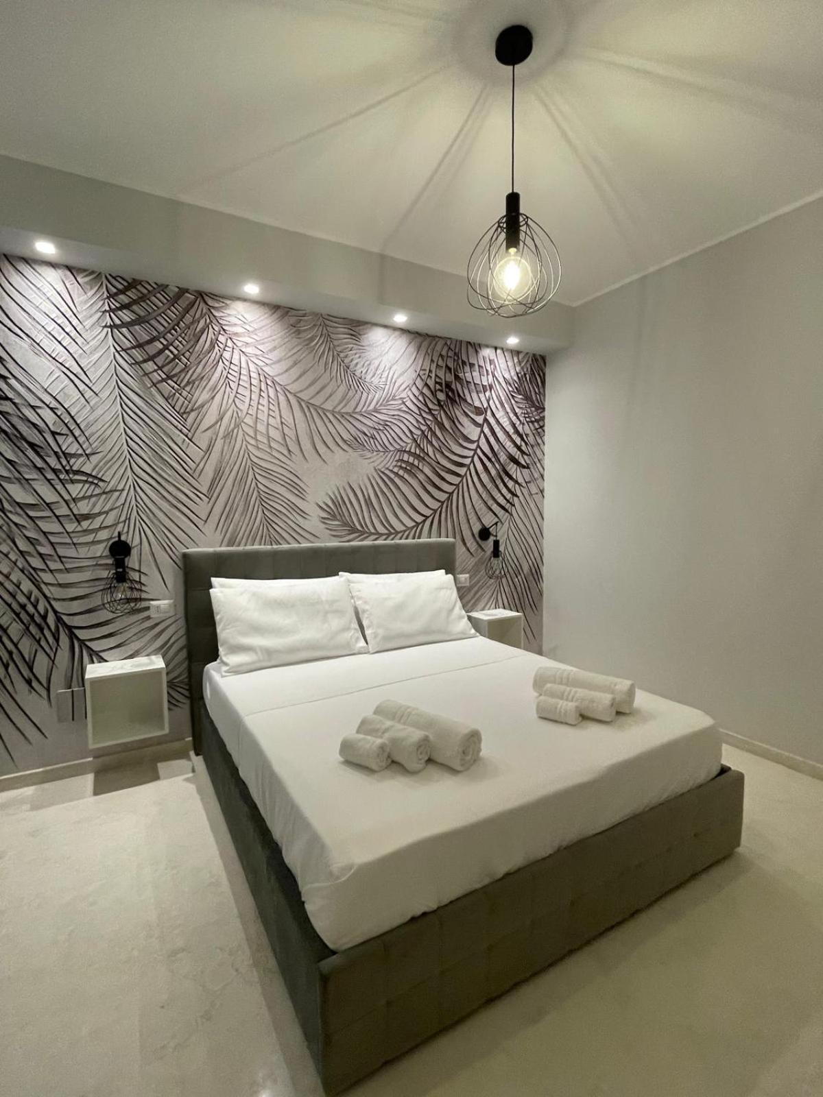 Suite 55 In Centro Трани Екстериор снимка